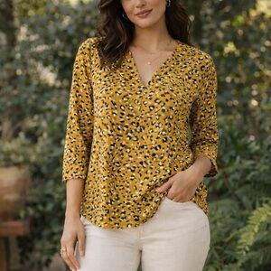 MELLODAY Mustard Leopard Print Blouse